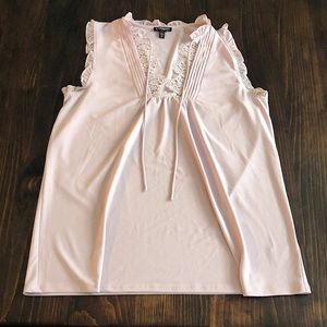Express | light pink sleeveless blouse | size M